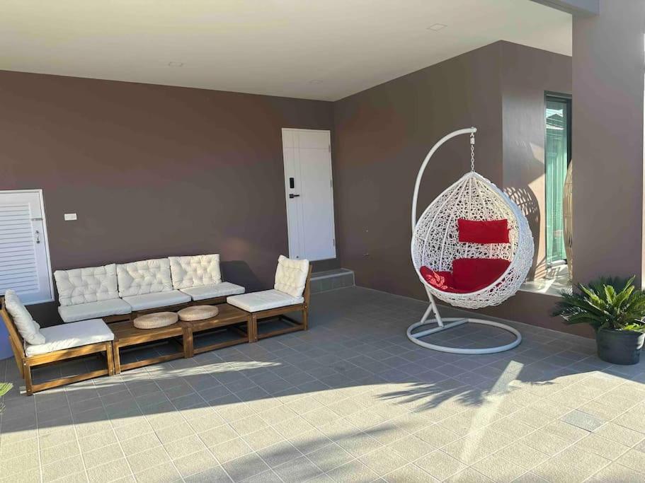 Southern Peak Pool Villa Huay Yai Pattaya Ban Huai Yai المظهر الخارجي الصورة
