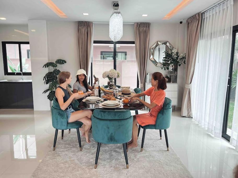 Southern Peak Pool Villa Huay Yai Pattaya Ban Huai Yai المظهر الخارجي الصورة