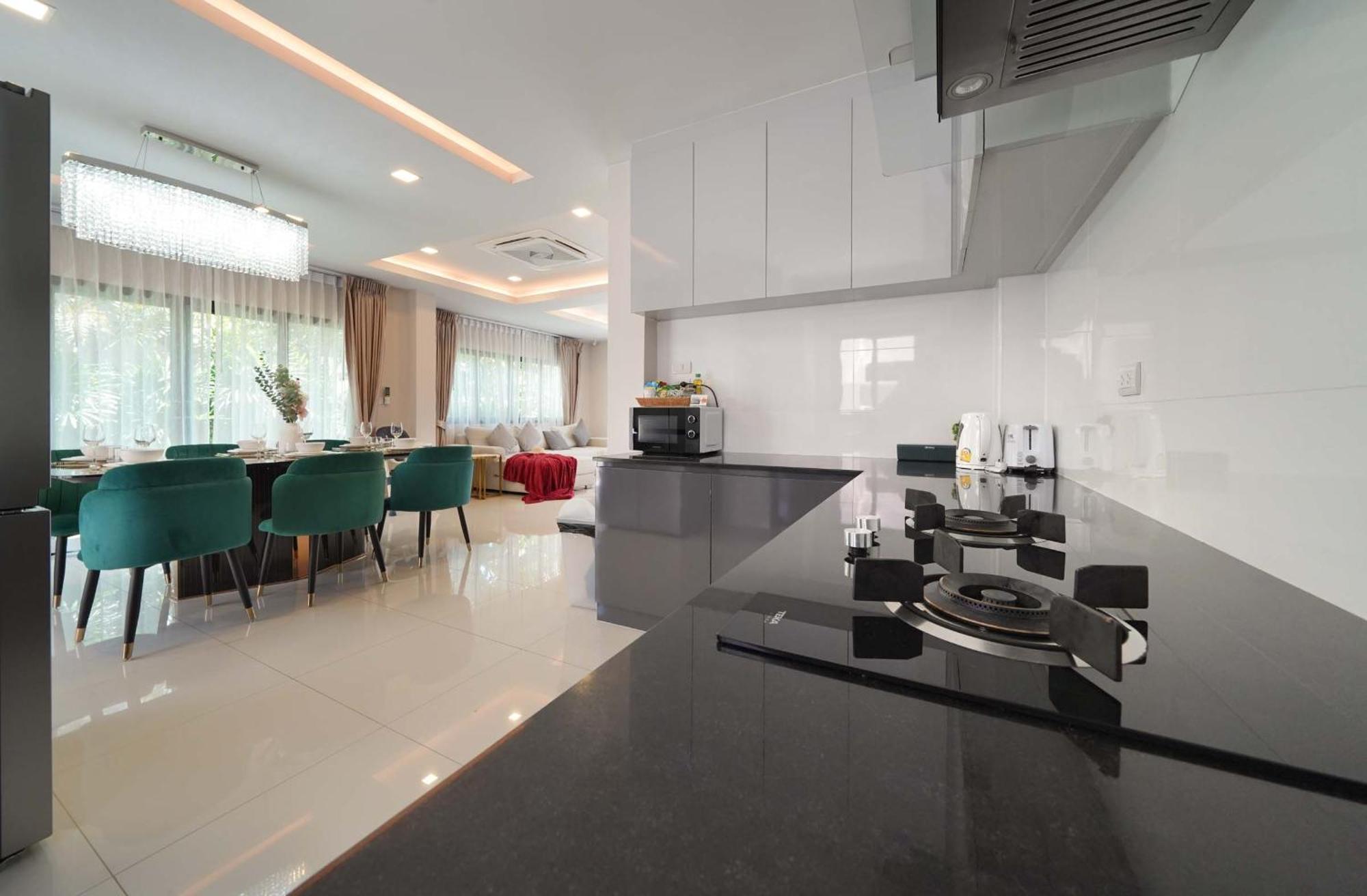 Southern Peak Pool Villa Huay Yai Pattaya Ban Huai Yai المظهر الخارجي الصورة