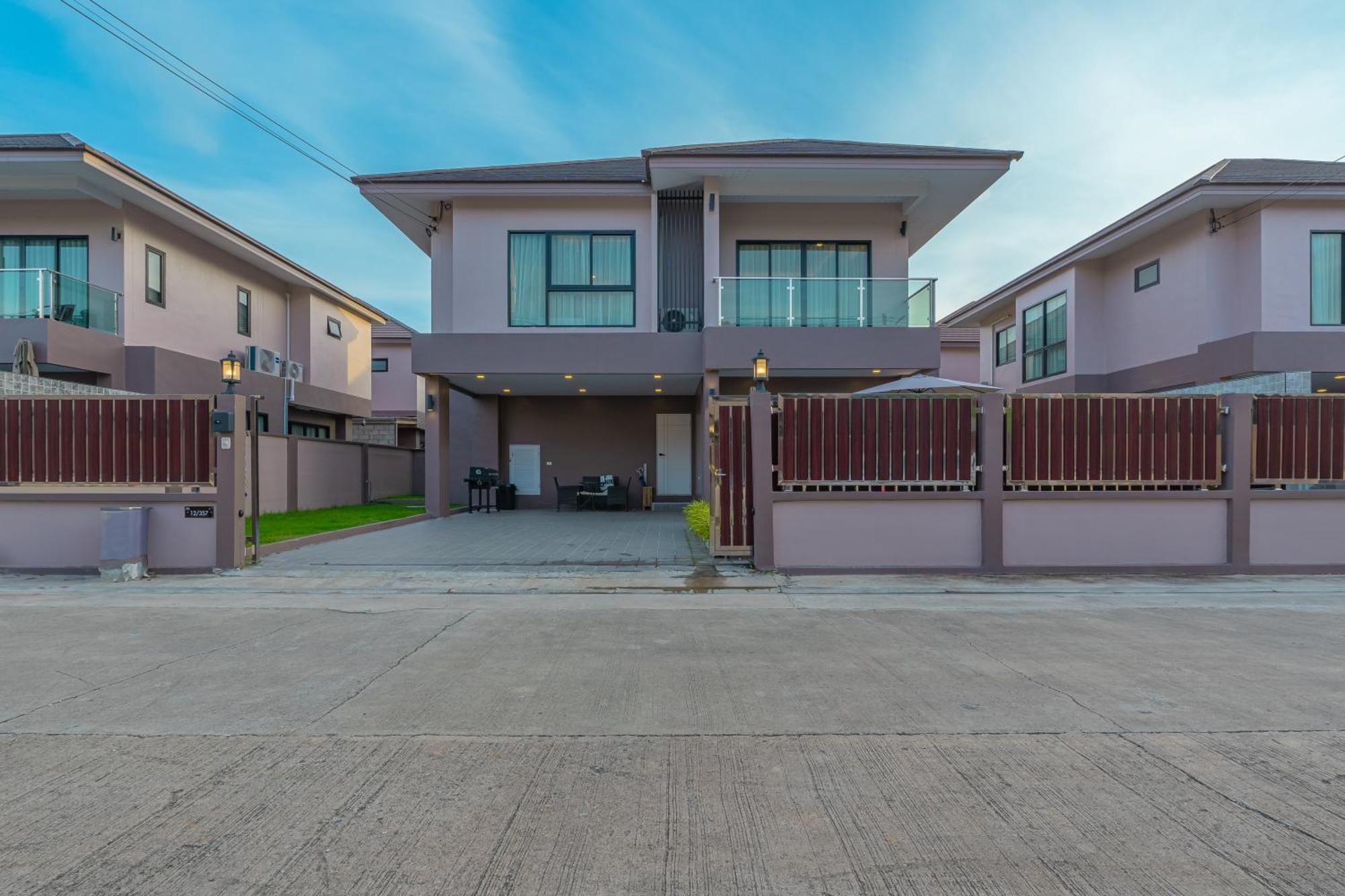 Southern Peak Pool Villa Huay Yai Pattaya Ban Huai Yai المظهر الخارجي الصورة